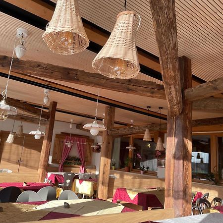 Kapriol Hotel Castello Tesino Ngoại thất bức ảnh
