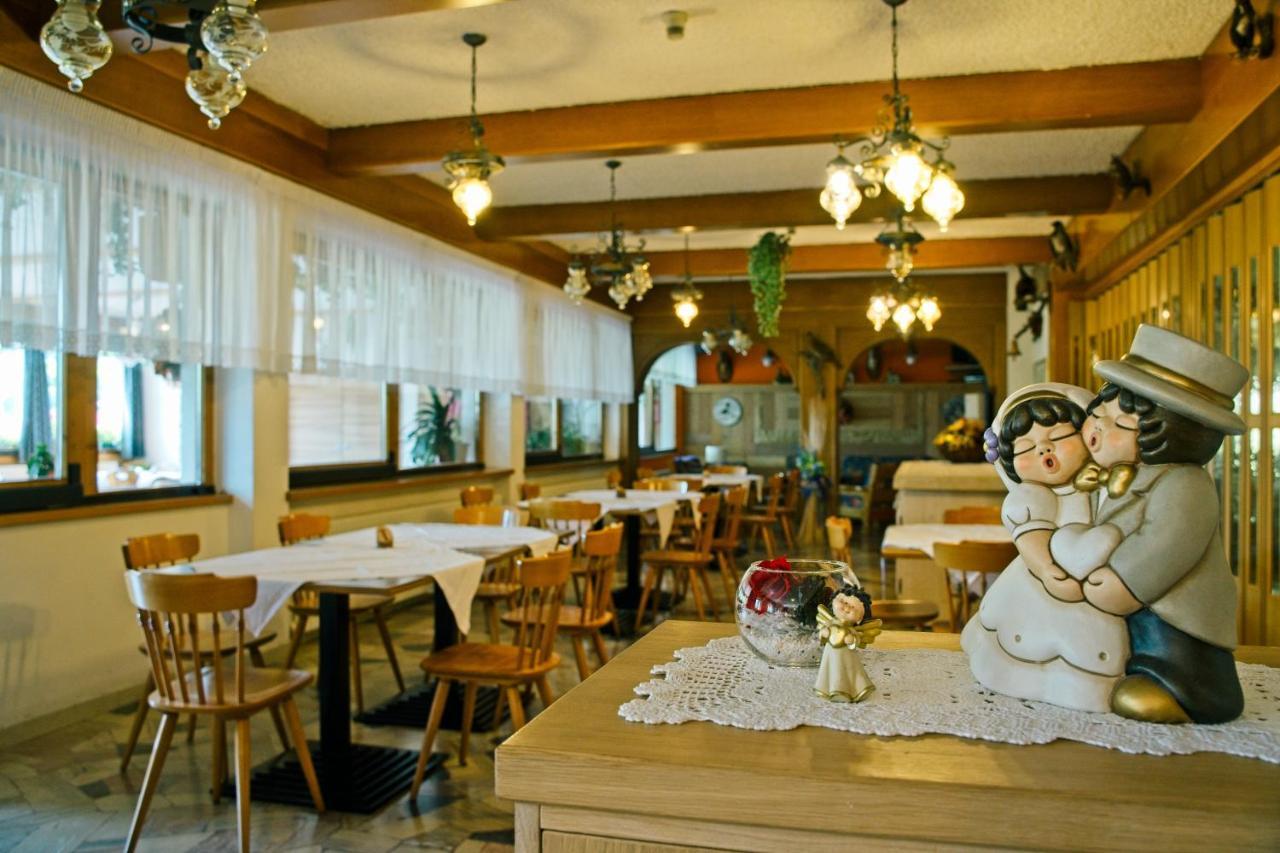 Kapriol Hotel Castello Tesino Ngoại thất bức ảnh