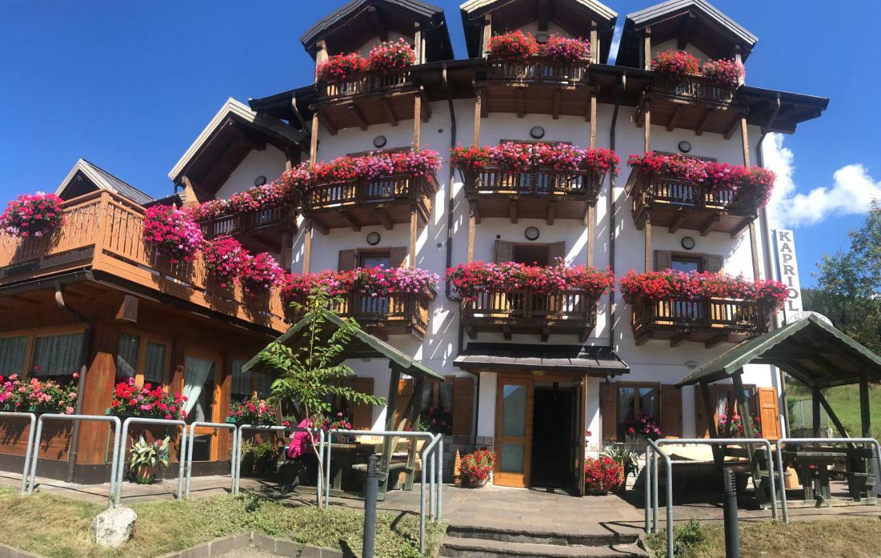 Kapriol Hotel Castello Tesino Ngoại thất bức ảnh